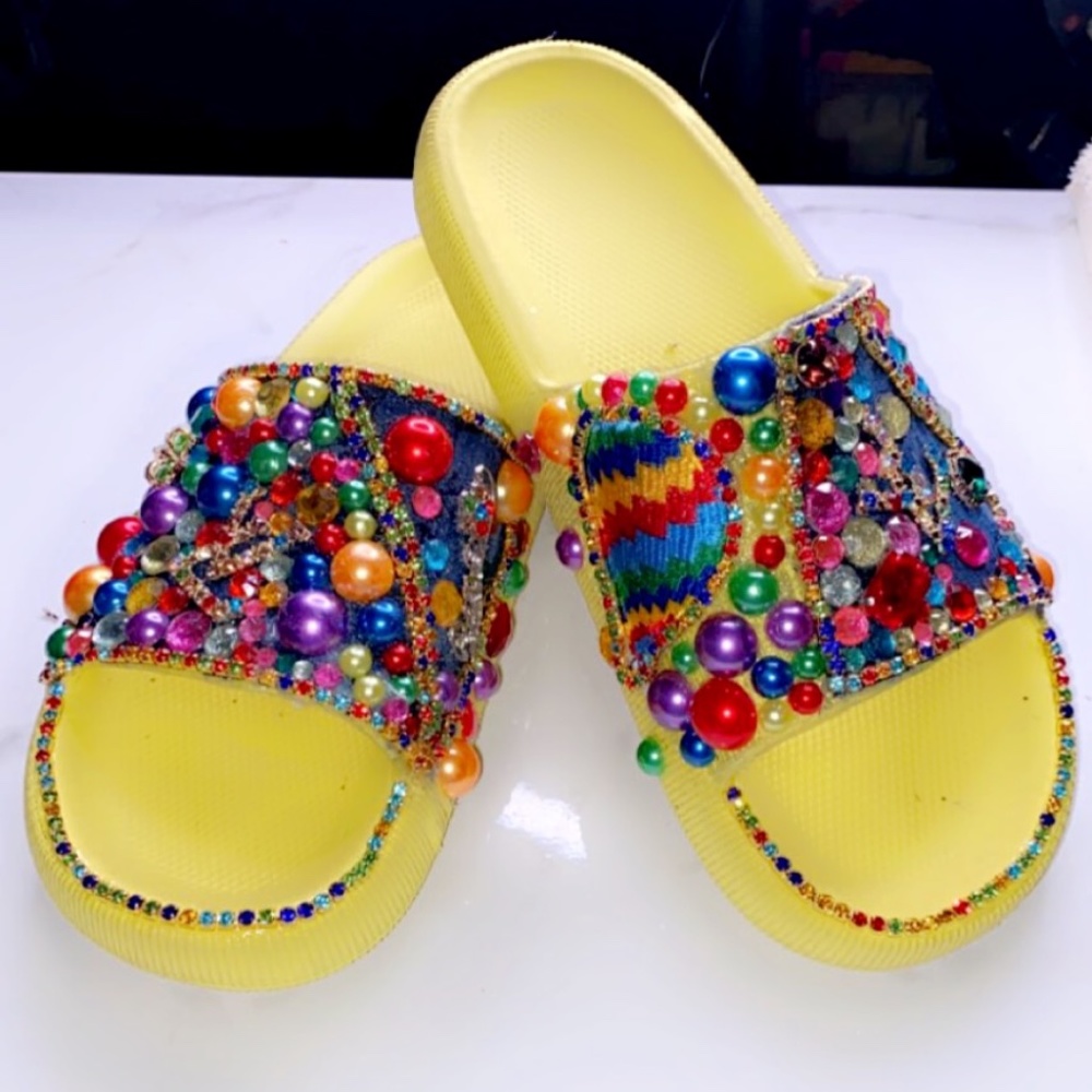 Custom women slides